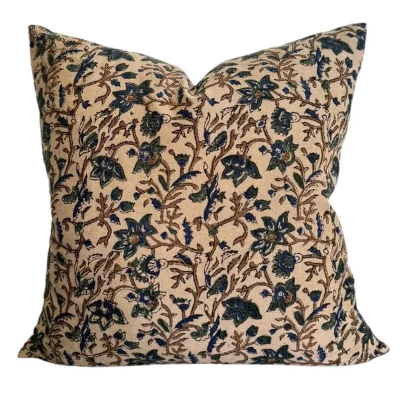 Round Pillows for Boho-Style InteriorsSquare Pillows for Modern Home DecorDesigner Stayton Pillow Cover in Block Print Round Pillows for Boho-Style InteriorsSquare Pillows for Modern Home DecorDesigner Stayton Pillow Cover in Block Print