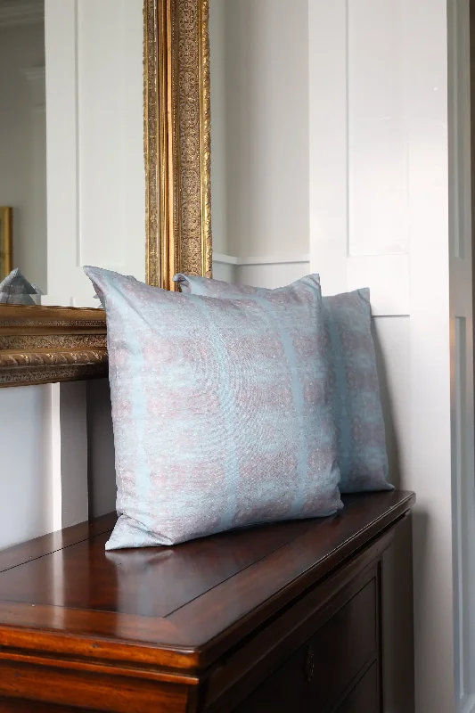 Lumbar Support Pillows for Car SeatsKids Pillows with Fun DesignsCenterpiece Blue Hydrangea Luxury Pillow Lumbar Support Pillows for Car SeatsKids Pillows with Fun DesignsCenterpiece Blue Hydrangea Luxury Pillow