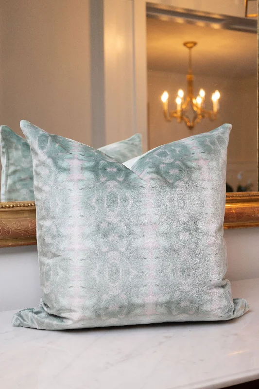 Down Alternative Pillows for Ethical ChoicesFeather Pillows for a Luxurious SleepGilt Jade Luxury Pillow Small Repeat Down Alternative Pillows for Ethical ChoicesFeather Pillows for a Luxurious SleepGilt Jade Luxury Pillow Small Repeat