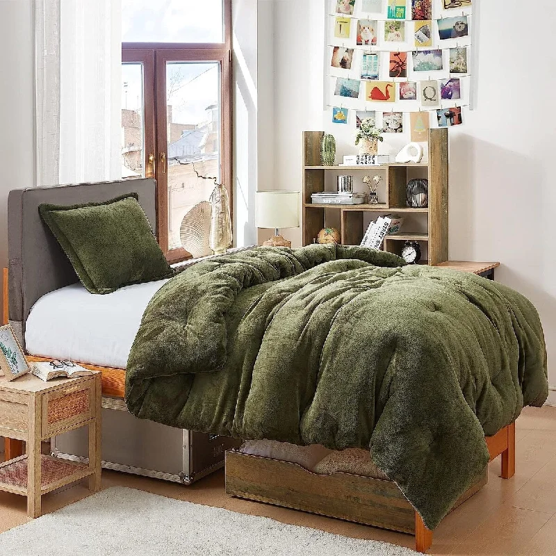 Latex - filled comforters with a bouncy texture and good supportThicker Than Thick - Coma Inducer® Oversized Comforter Set - Standard Plush Filling - Winter Moss Latex - filled comforters with a bouncy texture and good supportThicker Than Thick - Coma Inducer® Oversized Comforter Set - Standard Plush Filling - Winter Moss