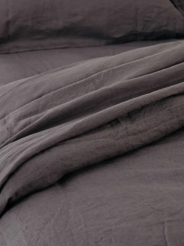Polyester - Cotton Blend Sheets for Durability and Comfort100% Linen Flat Sheet in Storm Polyester - Cotton Blend Sheets for Durability and Comfort100% Linen Flat Sheet in Storm