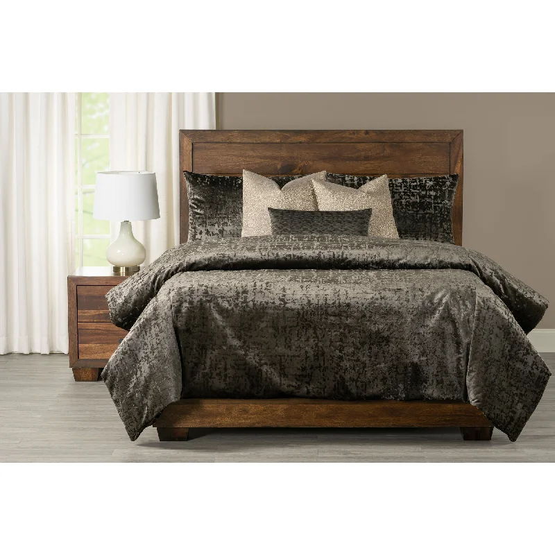 Microfiber - filled comforters that are lightweight and easy to care forHigh Society 7 Piece Duvet Set Microfiber - filled comforters that are lightweight and easy to care forHigh Society 7 Piece Duvet Set