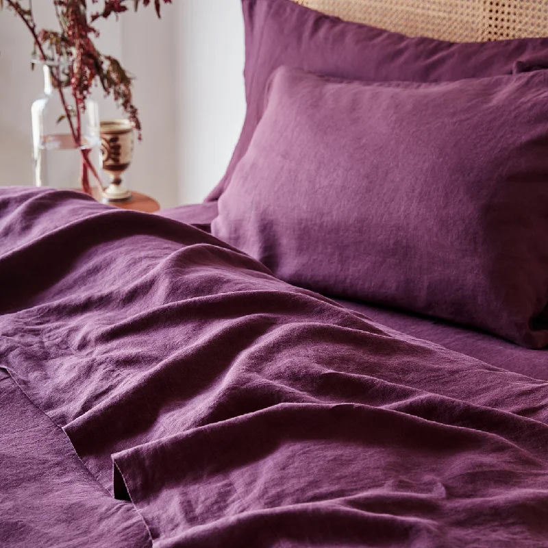 Hypoallergenic Silk Sheets for Sensitive SleepersBerry 100% Linen Flat Sheet