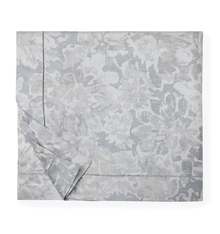 Bamboo - derived duvet covers with antibacterial and moisture - wicking propertiesPetalo Duvet Cover Bamboo - derived duvet covers with antibacterial and moisture - wicking propertiesPetalo Duvet Cover