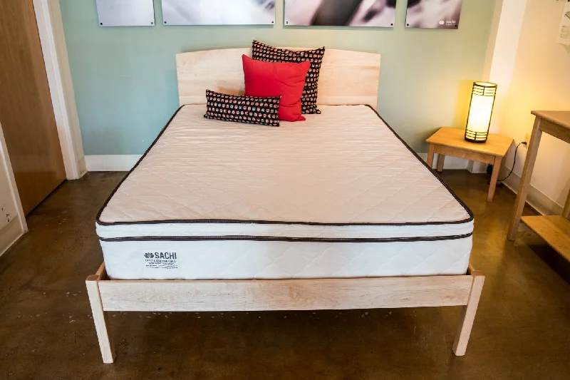 Square Pillows for Modern Home DecorLatex & Comfort Coil Mattress
