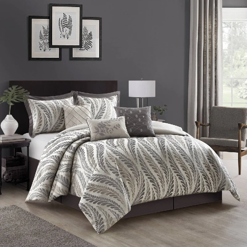 Full - size comforters suitable for full - sized beds in guest rooms or small bedroomsNanshing Caspa 7 Piece Chic Leaf Design Comforter Set Full - size comforters suitable for full - sized beds in guest rooms or small bedroomsNanshing Caspa 7 Piece Chic Leaf Design Comforter Set