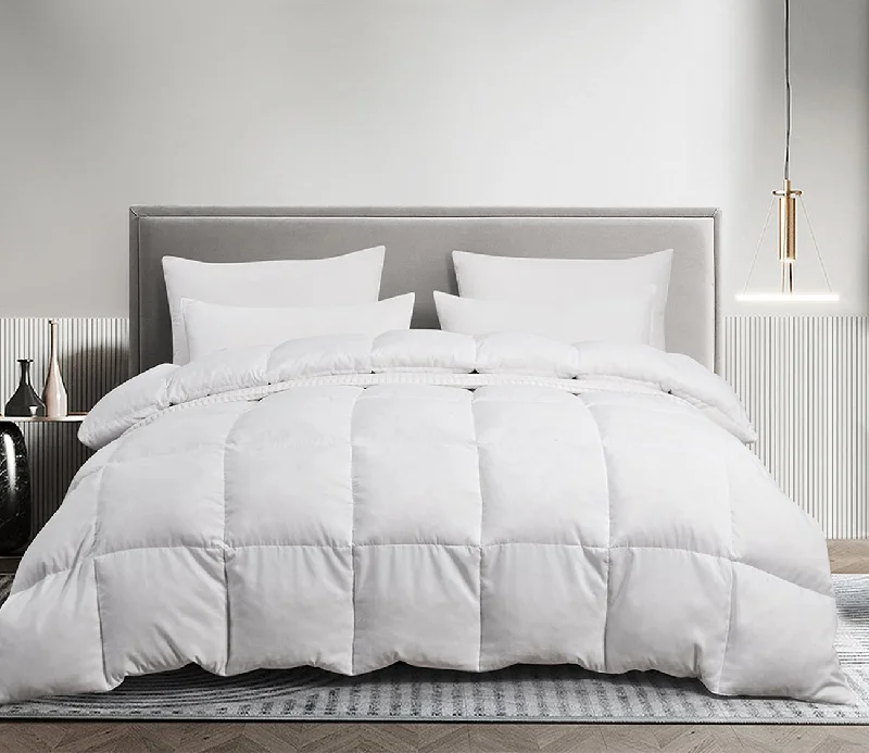 Silk - filled comforters for a luxurious and smooth touchBeautyrest All Season White Feather and Down Comforter Silk - filled comforters for a luxurious and smooth touchBeautyrest All Season White Feather and Down Comforter