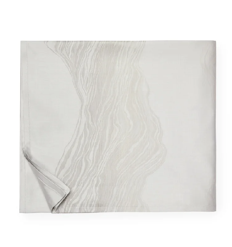 Expensive duvet covers with premium materials and artisanal craftsmanshipMelba Duvet Cover Expensive duvet covers with premium materials and artisanal craftsmanshipMelba Duvet Cover
