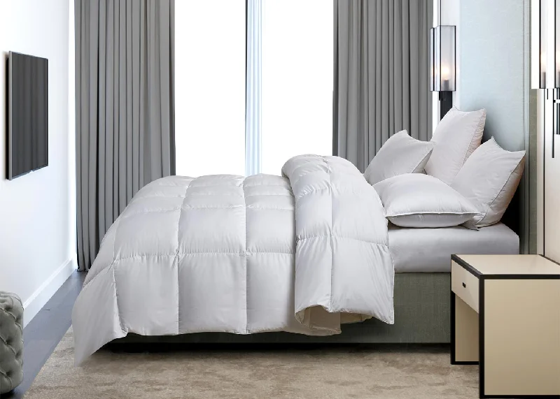 Latex - filled comforters with a bouncy texture and good supportSerta All Season White Down Fiber Comforter Medium Warmth Latex - filled comforters with a bouncy texture and good supportSerta All Season White Down Fiber Comforter Medium Warmth