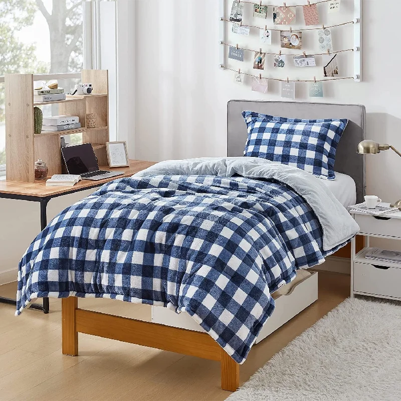 Full - size comforters suitable for full - sized beds in guest rooms or small bedroomsAh, Yes The Scottish Winter - Coma Inducer® Oversized Comforter Set - Blue Checkered Plaid Full - size comforters suitable for full - sized beds in guest rooms or small bedroomsAh, Yes The Scottish Winter - Coma Inducer® Oversized Comforter Set - Blue Checkered Plaid