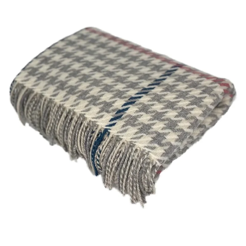Cotton blankets for breathability and a lightweight feelSilk blankets with a smooth and elegant touchCarroglen Silver Cotton blankets for breathability and a lightweight feelSilk blankets with a smooth and elegant touchCarroglen Silver