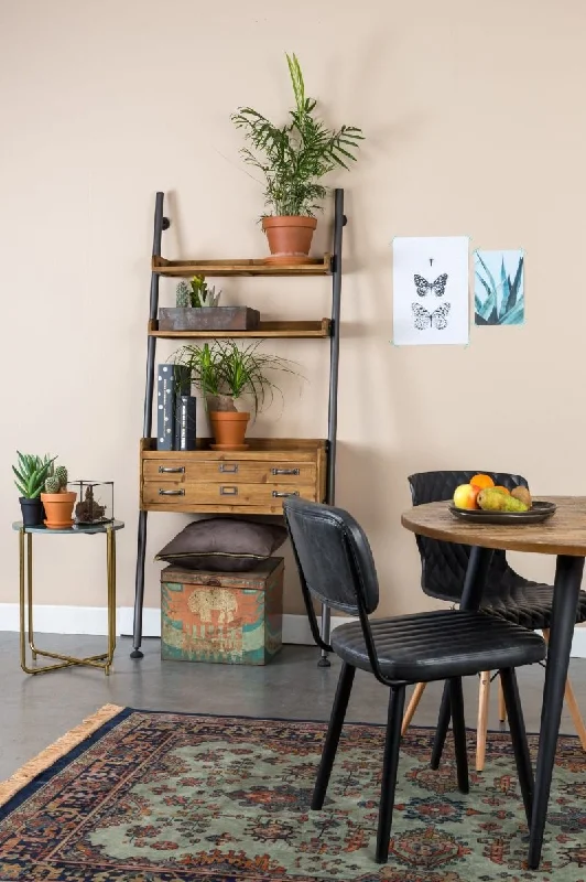 Microfiber blankets that are durable and easy to care forFleece blankets for a cozy and plush textureWorn Black Jake Chair Microfiber blankets that are durable and easy to care forFleece blankets for a cozy and plush textureWorn Black Jake Chair