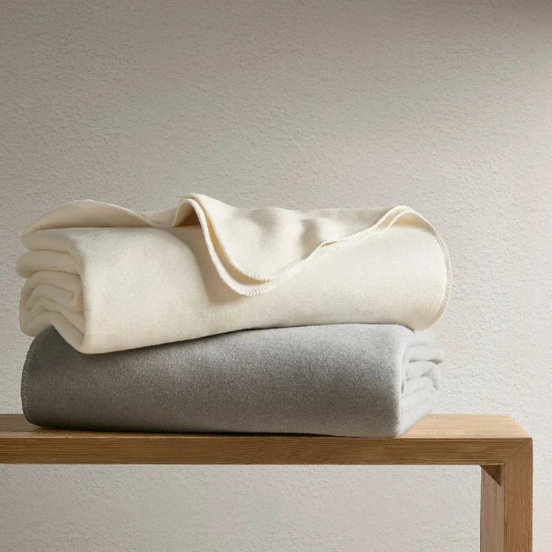 Cashmere blankets for ultimate softness and luxuryKing - size blankets to cover large beds comfortablyCroscill Andaz Solid Cotton Blanket