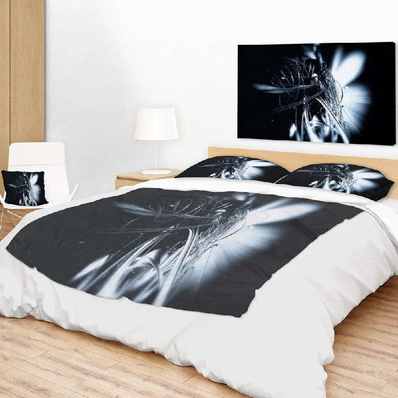 Queen - size blankets for standard - sized bedsCashmere blankets for ultimate softness and luxuryDesignart '3D Abstract Art White Floral' Abstract Throw Blanket Queen - size blankets for standard - sized bedsCashmere blankets for ultimate softness and luxuryDesignart '3D Abstract Art White Floral' Abstract Throw Blanket