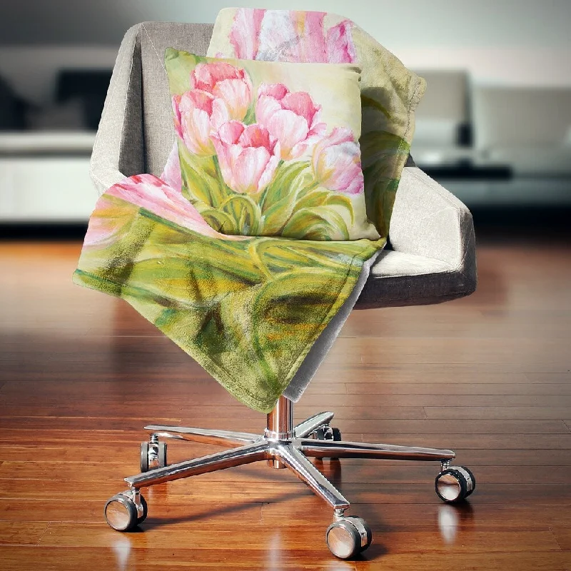 Cashmere blankets for ultimate softness and luxurySilk blankets with a smooth and elegant touchDesignart 'Bunch of Tulips Oil Painting' Floral Throw Blanket Cashmere blankets for ultimate softness and luxurySilk blankets with a smooth and elegant touchDesignart 'Bunch of Tulips Oil Painting' Floral Throw Blanket