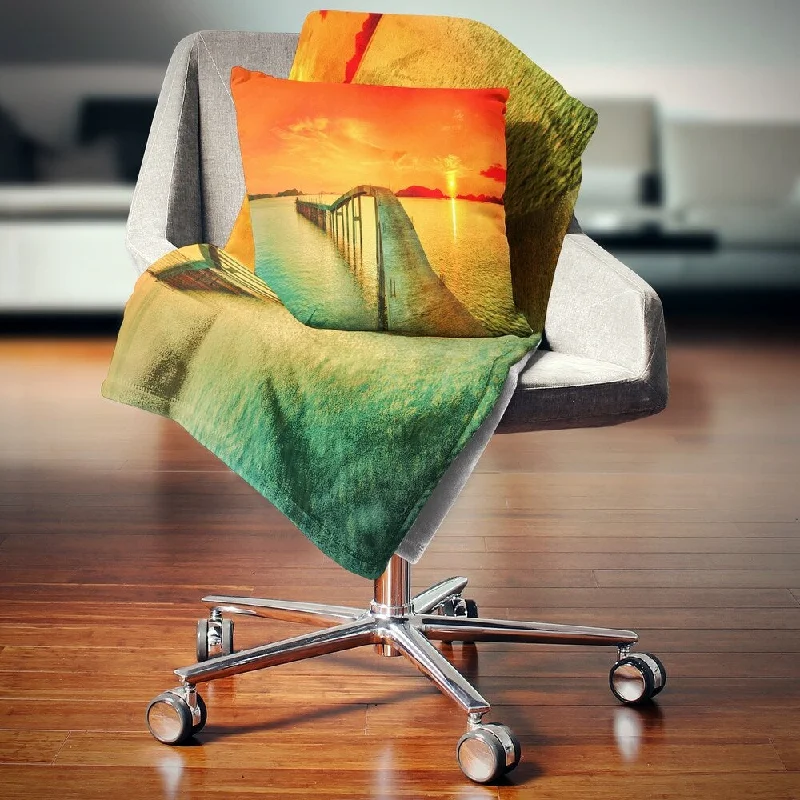Mohair blankets with a unique sheen and softnessAlpaca wool blankets for a hypoallergenic and warm optionDesignart 'Fabulous Sunset Panorama' Photography Seascape Throw Blanket