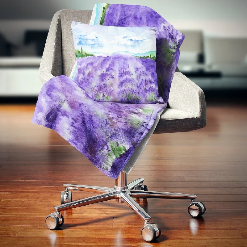 Linen blankets with a rustic and textured lookChenille blankets with a thick and fuzzy textureDesignart 'Lavender Fields Watercolor' Landscape Fleece Throw Blanket Linen blankets with a rustic and textured lookChenille blankets with a thick and fuzzy textureDesignart 'Lavender Fields Watercolor' Landscape Fleece Throw Blanket