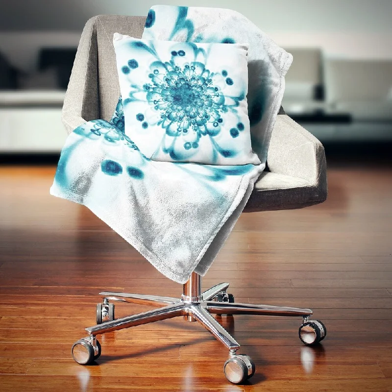 Mohair blankets with a unique sheen and softnessFleece blankets for a cozy and plush textureDesignart 'Typical Blue Snowy Fractal Flower' Floral Throw Blanket Mohair blankets with a unique sheen and softnessFleece blankets for a cozy and plush textureDesignart 'Typical Blue Snowy Fractal Flower' Floral Throw Blanket