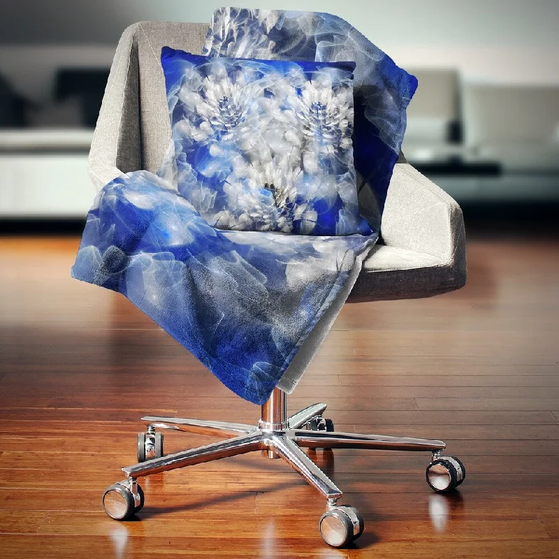Queen - size blankets for standard - sized bedsCotton blankets for breathability and a lightweight feelDesignart 'White Chrysanthemum Fractal Flower' Floral Throw Blanket Queen - size blankets for standard - sized bedsCotton blankets for breathability and a lightweight feelDesignart 'White Chrysanthemum Fractal Flower' Floral Throw Blanket