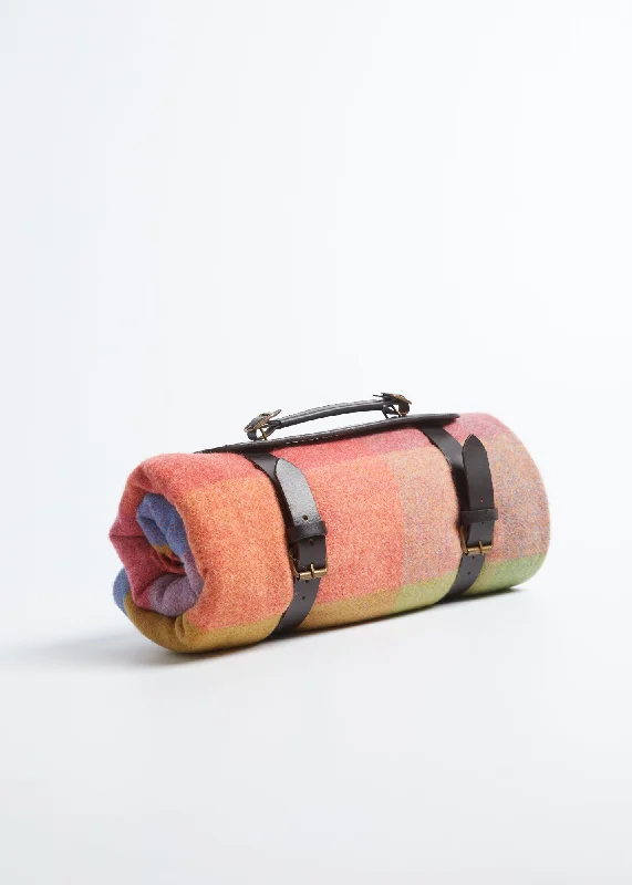 Recycled polyester blankets for an eco - conscious optionWool blankets with natural warmth and insulationFoxford Throw Carrier Recycled polyester blankets for an eco - conscious optionWool blankets with natural warmth and insulationFoxford Throw Carrier