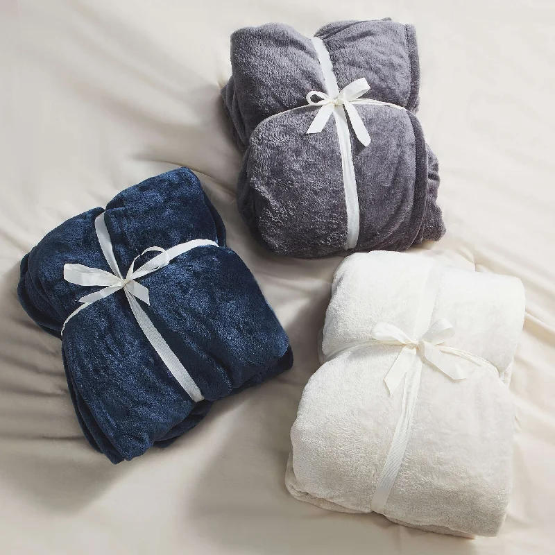 Alpaca wool blankets for a hypoallergenic and warm optionRecycled polyester blankets for an eco - conscious optionLightweight Plush Fuzzy Flannel Blanket, Rversible Soft Throw Blanket Alpaca wool blankets for a hypoallergenic and warm optionRecycled polyester blankets for an eco - conscious optionLightweight Plush Fuzzy Flannel Blanket, Rversible Soft Throw Blanket