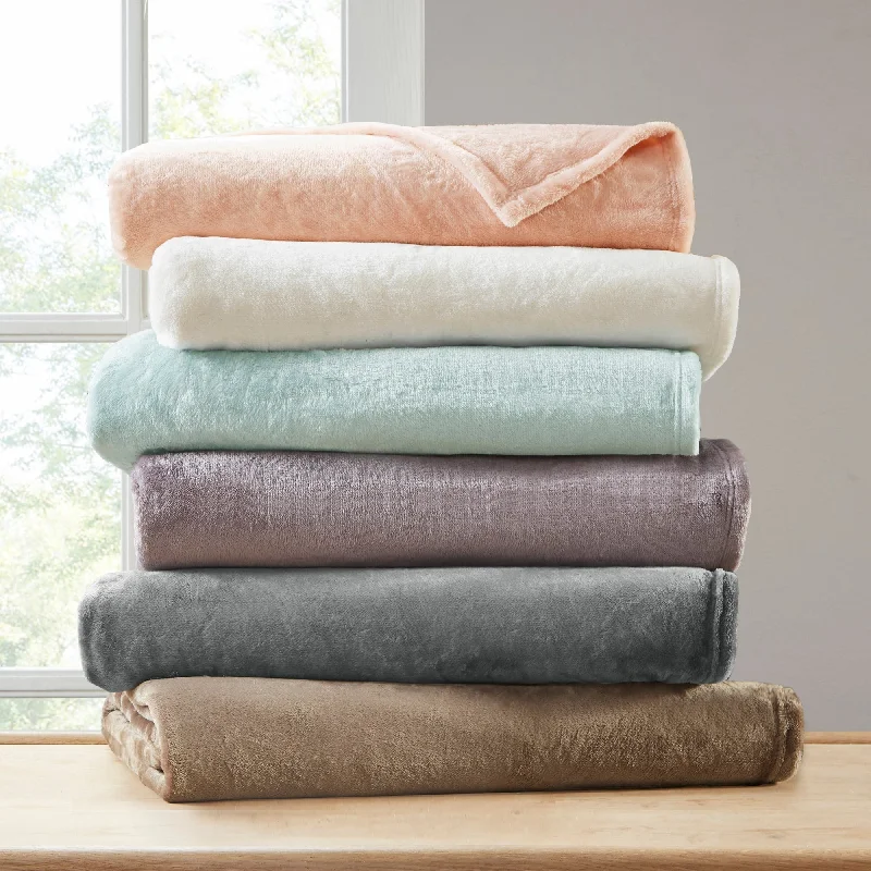 Acrylic blankets for a soft and affordable alternativeKing - size blankets to cover large beds comfortablyMadison Park Microlight Ultra Soft Plush Blanket Acrylic blankets for a soft and affordable alternativeKing - size blankets to cover large beds comfortablyMadison Park Microlight Ultra Soft Plush Blanket