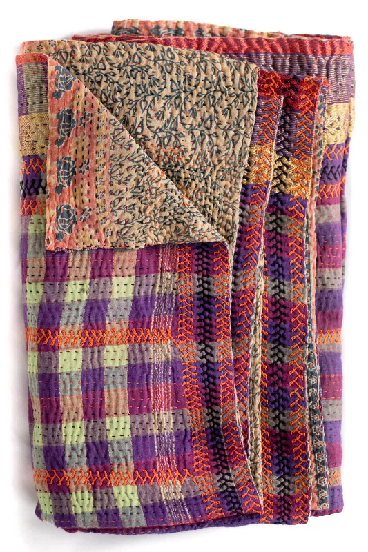 Wool blankets with natural warmth and insulationWool blankets with natural warmth and insulationMasterpiece No. 66 Kantha Quilt Wool blankets with natural warmth and insulationWool blankets with natural warmth and insulationMasterpiece No. 66 Kantha Quilt