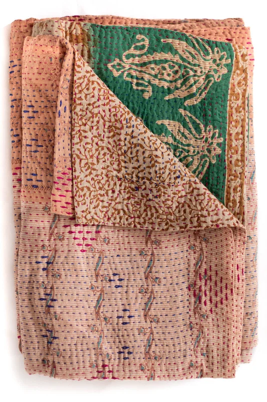 Bamboo fiber blankets with natural antibacterial propertiesChenille blankets with a thick and fuzzy textureMasterpiece No. 74 Kantha Quilt Bamboo fiber blankets with natural antibacterial propertiesChenille blankets with a thick and fuzzy textureMasterpiece No. 74 Kantha Quilt