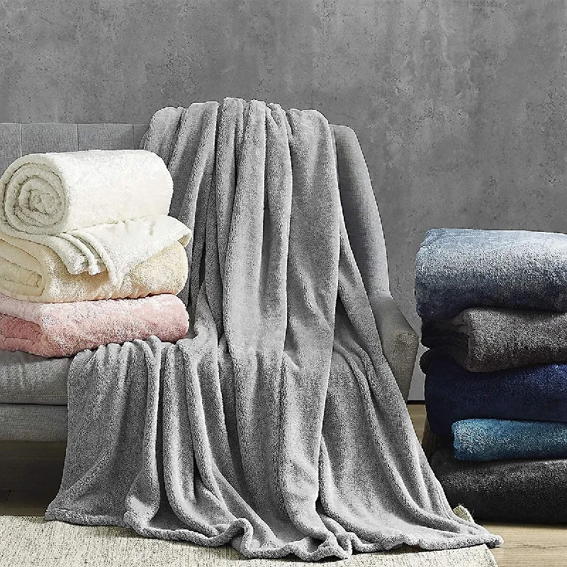 Rayon from bamboo blankets for a silky and breathable feelCashmere blankets for ultimate softness and luxuryMe Sooo Comfy - Coma Inducer® Oversized Bedding Blanket Rayon from bamboo blankets for a silky and breathable feelCashmere blankets for ultimate softness and luxuryMe Sooo Comfy - Coma Inducer® Oversized Bedding Blanket