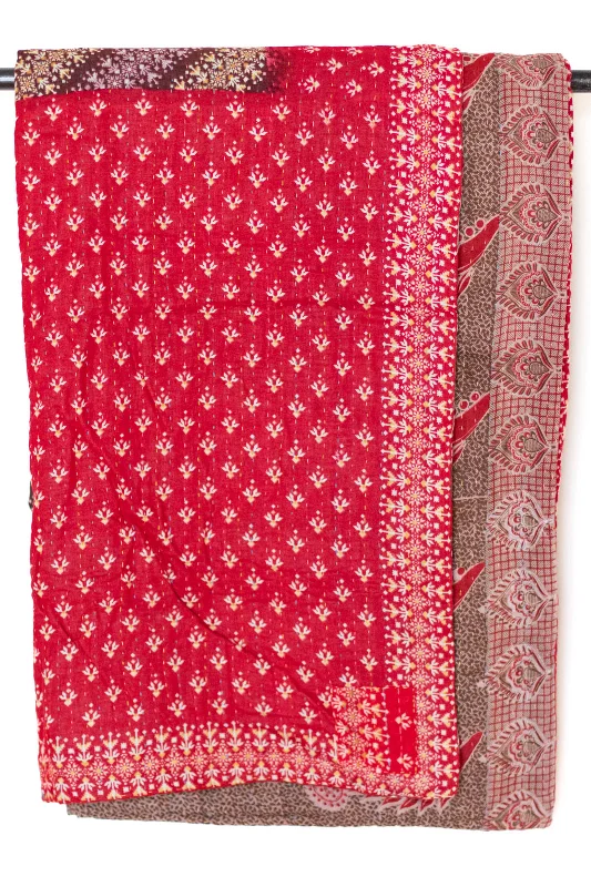 Cashmere blankets for ultimate softness and luxuryKing - size blankets to cover large beds comfortablyOptimist No. 6 Kantha Large Throw Cashmere blankets for ultimate softness and luxuryKing - size blankets to cover large beds comfortablyOptimist No. 6 Kantha Large Throw