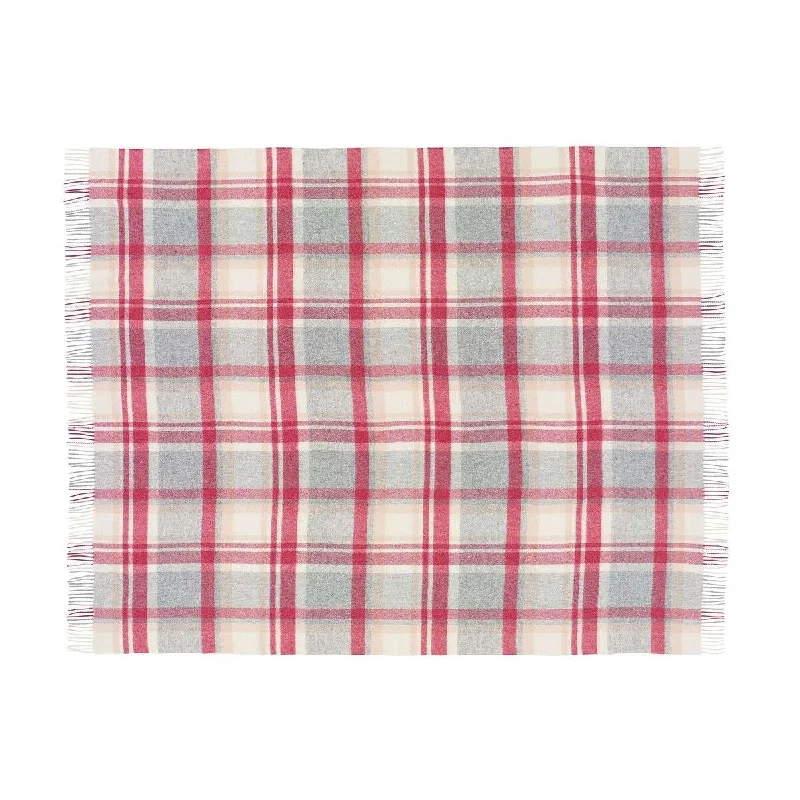 Silk blankets with a smooth and elegant touchChenille blankets with a thick and fuzzy texturePortree Pink Silk blankets with a smooth and elegant touchChenille blankets with a thick and fuzzy texturePortree Pink