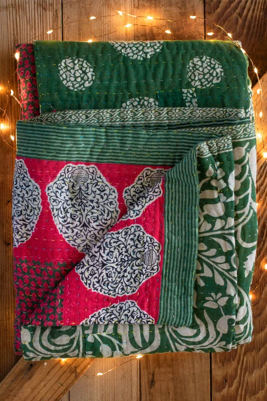 Microfiber blankets that are durable and easy to care forWool blankets with natural warmth and insulationReindeer Kantha Christmas Throw Microfiber blankets that are durable and easy to care forWool blankets with natural warmth and insulationReindeer Kantha Christmas Throw