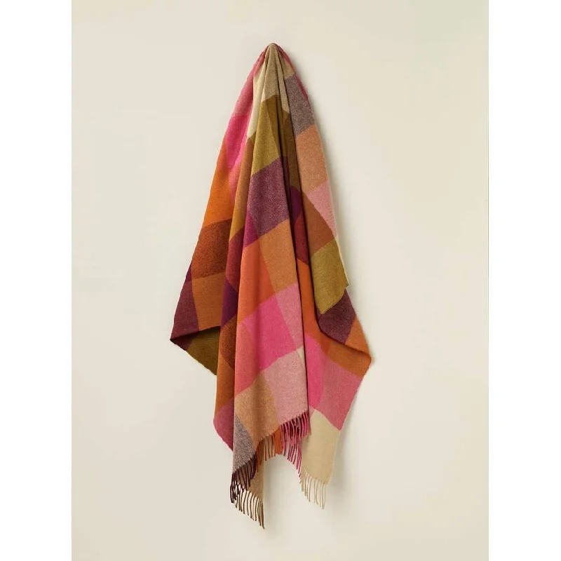 Cashmere blankets for ultimate softness and luxurySynthetic fiber blend blankets for a budget - friendly choiceSt. David's Burgundy Cashmere blankets for ultimate softness and luxurySynthetic fiber blend blankets for a budget - friendly choiceSt. David's Burgundy