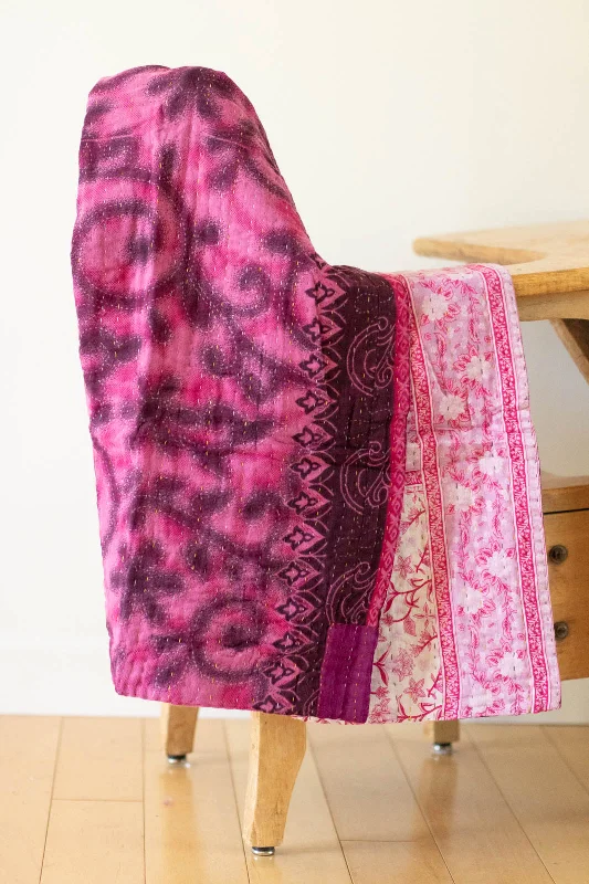 Silk blankets with a smooth and elegant touchMicrofiber blankets that are durable and easy to care forSugar No. 8 Kantha Mini Blanket Silk blankets with a smooth and elegant touchMicrofiber blankets that are durable and easy to care forSugar No. 8 Kantha Mini Blanket
