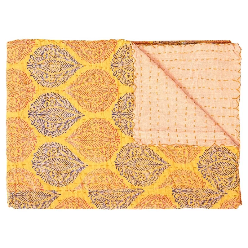 Silk blankets with a smooth and elegant touchQueen - size blankets for standard - sized bedsTaj Hotel Home Decor Kantha Cotton Throw | 1-Piece Silk blankets with a smooth and elegant touchQueen - size blankets for standard - sized bedsTaj Hotel Home Decor Kantha Cotton Throw | 1-Piece