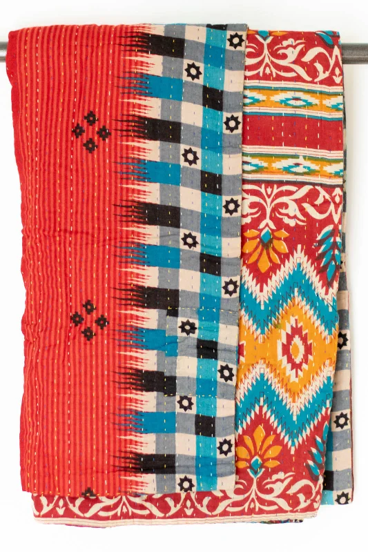 Alpaca wool blankets for a hypoallergenic and warm optionCashmere blankets for ultimate softness and luxuryTalk Kantha Throw Alpaca wool blankets for a hypoallergenic and warm optionCashmere blankets for ultimate softness and luxuryTalk Kantha Throw