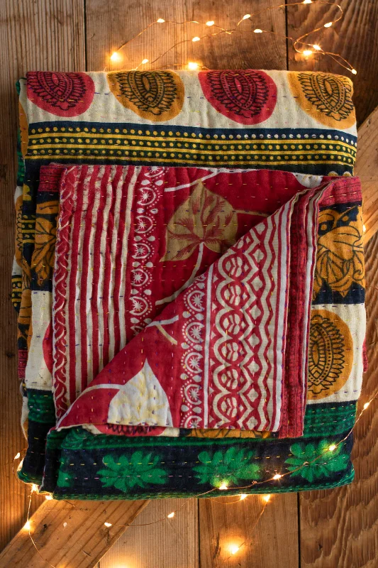 Recycled polyester blankets for an eco - conscious optionMohair blankets with a unique sheen and softnessWish Kantha Christmas Throw Recycled polyester blankets for an eco - conscious optionMohair blankets with a unique sheen and softnessWish Kantha Christmas Throw