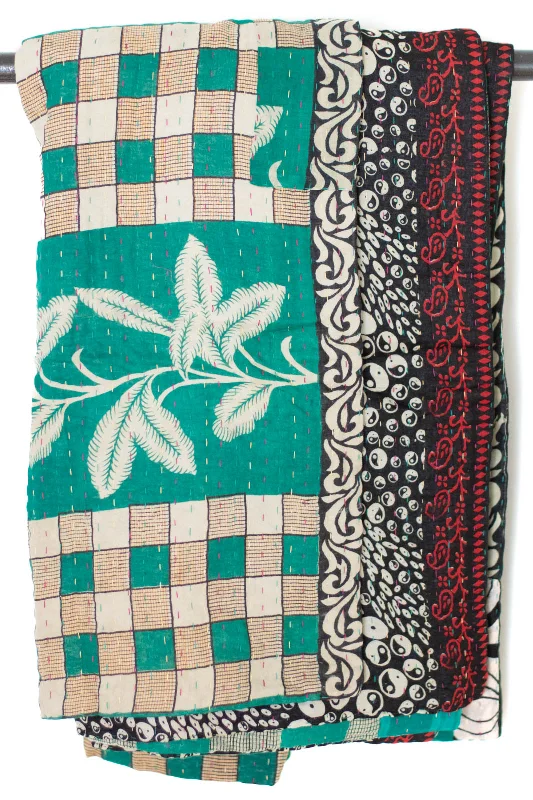 Alpaca wool blankets for a hypoallergenic and warm optionLinen blankets with a rustic and textured lookYin Yang Kantha Throw Alpaca wool blankets for a hypoallergenic and warm optionLinen blankets with a rustic and textured lookYin Yang Kantha Throw