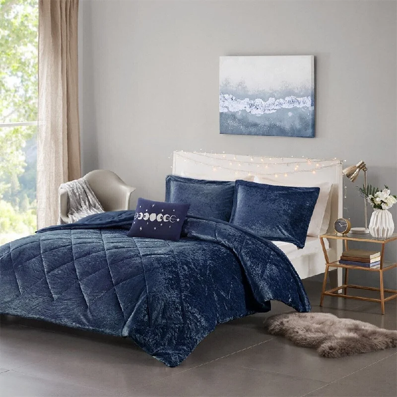 Rayon from bamboo blankets for a silky and breathable feelBamboo fiber blankets with natural antibacterial properties4pc Twin/ Twin XL Luxurious Crushed Velvet Comforter Set Navy Rayon from bamboo blankets for a silky and breathable feelBamboo fiber blankets with natural antibacterial properties4pc Twin/ Twin XL Luxurious Crushed Velvet Comforter Set Navy