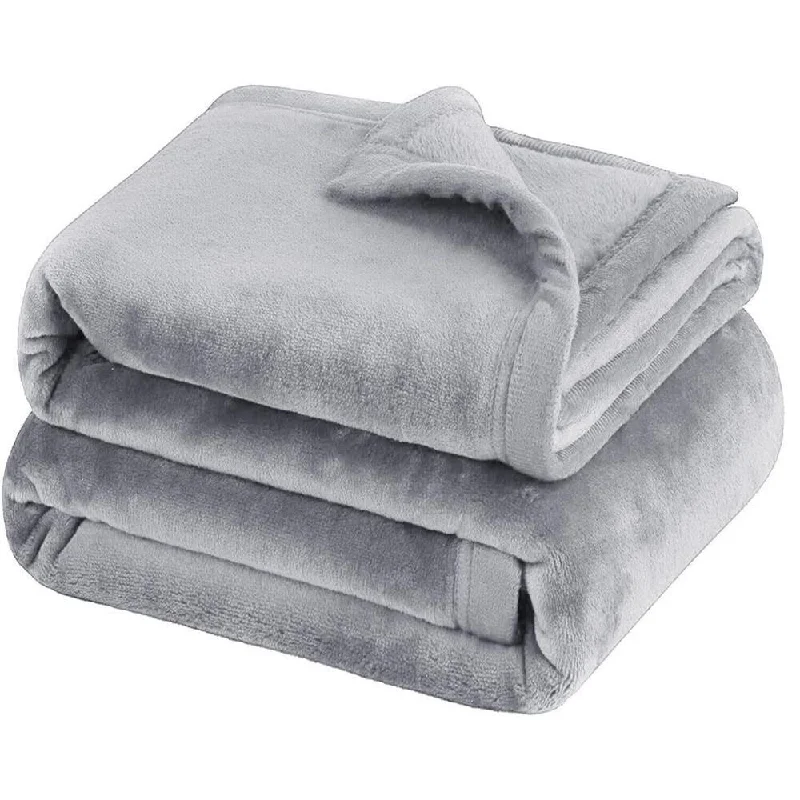 Wool blankets with natural warmth and insulationFleece blankets for a cozy and plush texture50" x 60" Throw Reversible Faux Fur Fleece Bed Blanket Silver Wool blankets with natural warmth and insulationFleece blankets for a cozy and plush texture50" x 60" Throw Reversible Faux Fur Fleece Bed Blanket Silver