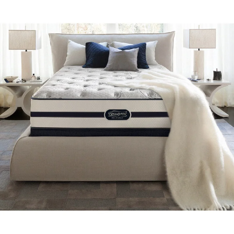 Queen - size mattresses for couples and standard bedroomsHybrid mattresses combining foam and innerspring technologyBeautyrest Recharge Issa Plush Full-size Mattress Set Queen - size mattresses for couples and standard bedroomsHybrid mattresses combining foam and innerspring technologyBeautyrest Recharge Issa Plush Full-size Mattress Set