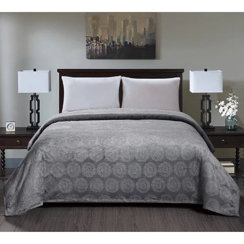 Wool blankets with natural warmth and insulationQueen - size blankets for standard - sized bedsCeaser Blanket King Gray Wool blankets with natural warmth and insulationQueen - size blankets for standard - sized bedsCeaser Blanket King Gray