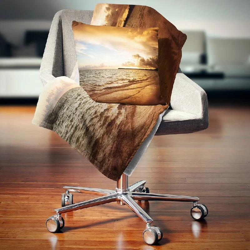 Wool blankets with natural warmth and insulationSynthetic fiber blend blankets for a budget - friendly choiceDesignart 'Amazing Sunrise at Atlantic Ocean' Modern Seashore Throw Blanket Wool blankets with natural warmth and insulationSynthetic fiber blend blankets for a budget - friendly choiceDesignart 'Amazing Sunrise at Atlantic Ocean' Modern Seashore Throw Blanket