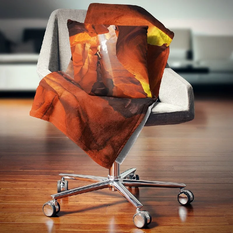 Linen blankets with a rustic and textured lookSynthetic fiber blend blankets for a budget - friendly choiceDesignart 'Antelope Canyon in Sunlight Rays' African Landscape Fleece Throw Blanket Linen blankets with a rustic and textured lookSynthetic fiber blend blankets for a budget - friendly choiceDesignart 'Antelope Canyon in Sunlight Rays' African Landscape Fleece Throw Blanket