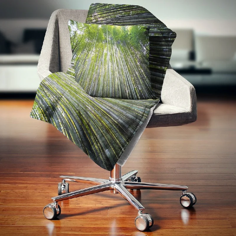 Synthetic fiber blend blankets for a budget - friendly choiceSilk blankets with a smooth and elegant touchDesignart 'Bamboo forest of Kyoto Japan.' Forest Throw Blanket