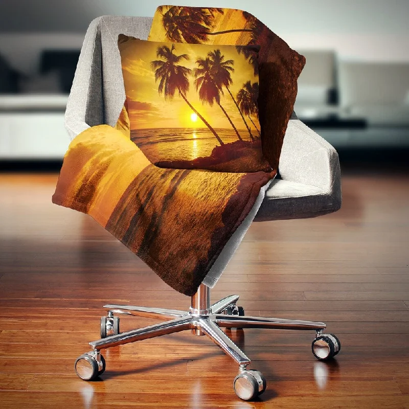 Microfiber blankets that are durable and easy to care forAcrylic blankets for a soft and affordable alternativeDesignart 'Beach Sunset in Island Barbados' Modern Seascape Throw Blanket Microfiber blankets that are durable and easy to care forAcrylic blankets for a soft and affordable alternativeDesignart 'Beach Sunset in Island Barbados' Modern Seascape Throw Blanket