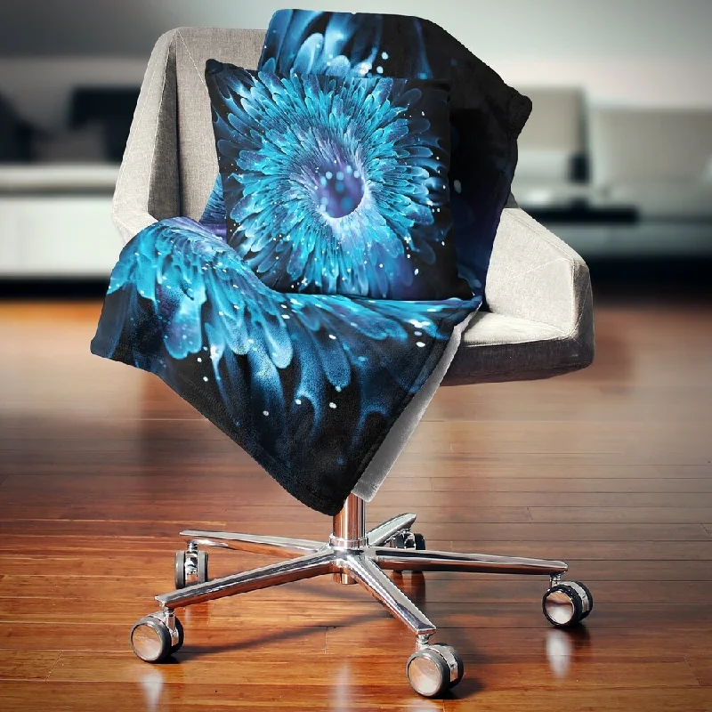 Queen - size blankets for standard - sized bedsMicrofiber blankets that are durable and easy to care forDesignart 'Blue Magical Wormhole Fractal' Abstract Throw Blanket