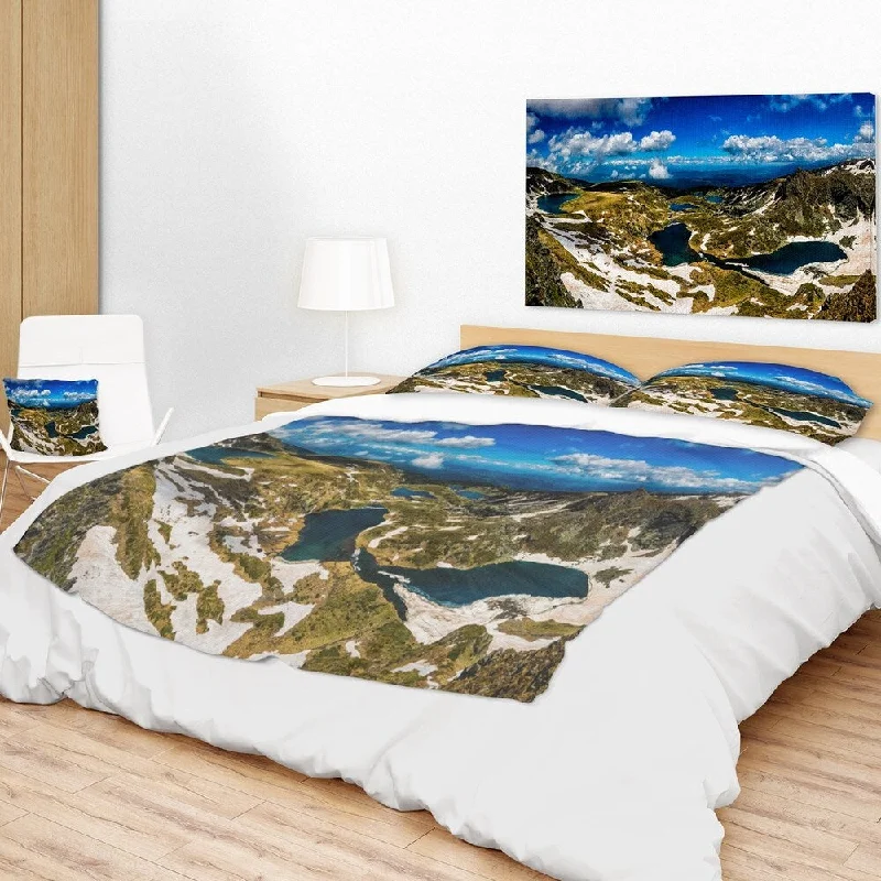 Rayon from bamboo blankets for a silky and breathable feelRayon from bamboo blankets for a silky and breathable feelDesignart 'Bright Blue Sky Over Seven Rila Lakes' Landscape Fleece Throw Blanket Rayon from bamboo blankets for a silky and breathable feelRayon from bamboo blankets for a silky and breathable feelDesignart 'Bright Blue Sky Over Seven Rila Lakes' Landscape Fleece Throw Blanket