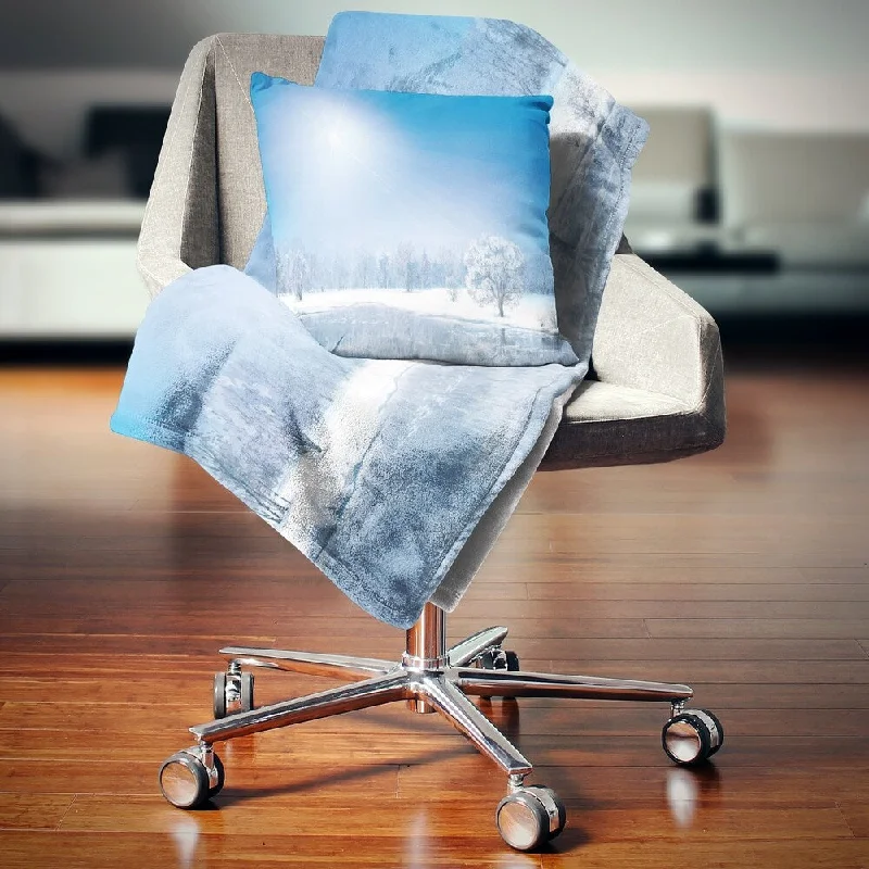 Cotton blankets for breathability and a lightweight feelLinen blankets with a rustic and textured lookDesignart 'Glowing Winter Sun' Landscape Photography Throw Blanket Cotton blankets for breathability and a lightweight feelLinen blankets with a rustic and textured lookDesignart 'Glowing Winter Sun' Landscape Photography Throw Blanket