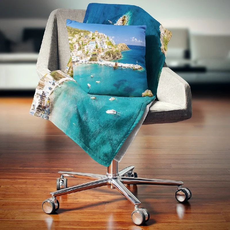 Silk blankets with a smooth and elegant touchAlpaca wool blankets for a hypoallergenic and warm optionDesignart 'Harbor with Vessels and Boats' Seascape Throw Blanket Silk blankets with a smooth and elegant touchAlpaca wool blankets for a hypoallergenic and warm optionDesignart 'Harbor with Vessels and Boats' Seascape Throw Blanket